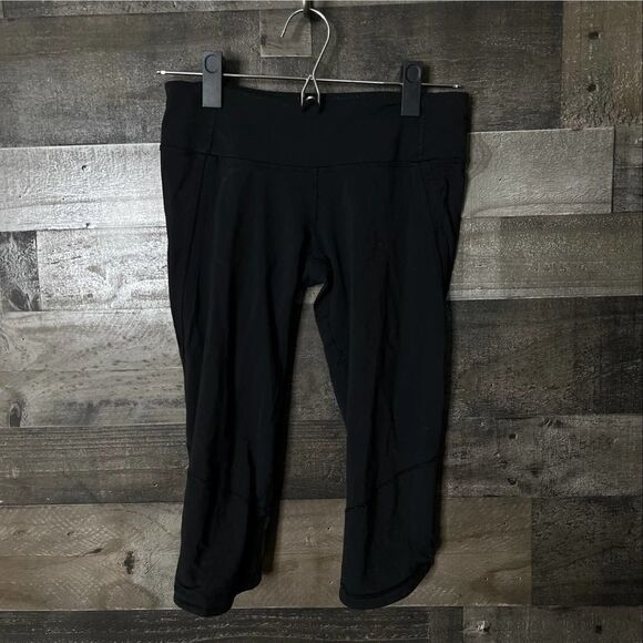 Lululemon Crop Leggings Size 4 - Picture 1 of 3